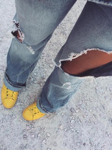 Δείτε πως εμφανίστηκε η Σίσσυ Χρηστίδου στον αγιασμό του σχολείου - Φωτογραφία 2