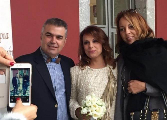 ΠΑΡΟΥΣΙΑΣΤΡΙΑ