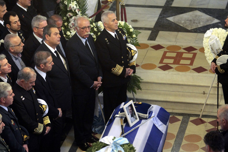 ΚΑΜΜΕΝΟΣ