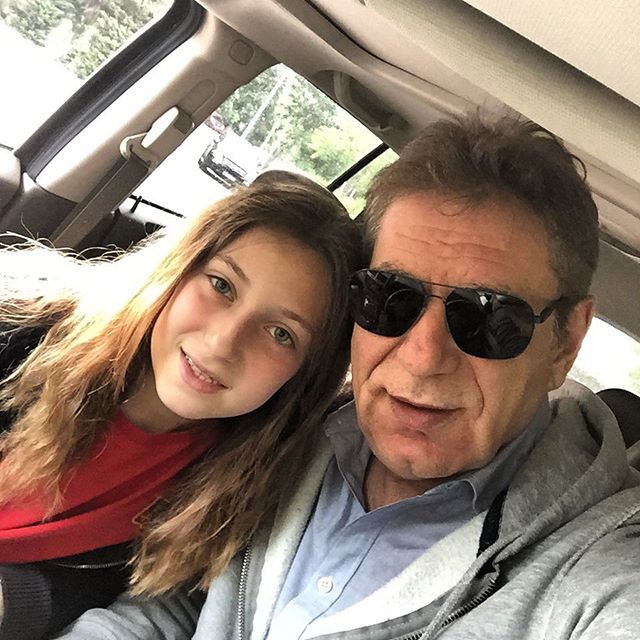 Ο Άγγελος Διονυσίου μας συστήνει τη μικρή του κόρη και είναι μια κούκλα!