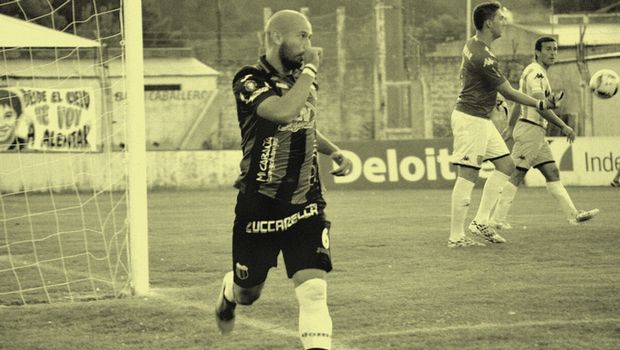 ΠΟΔΟΣΦΑΙΡΙΣΤΗΣ