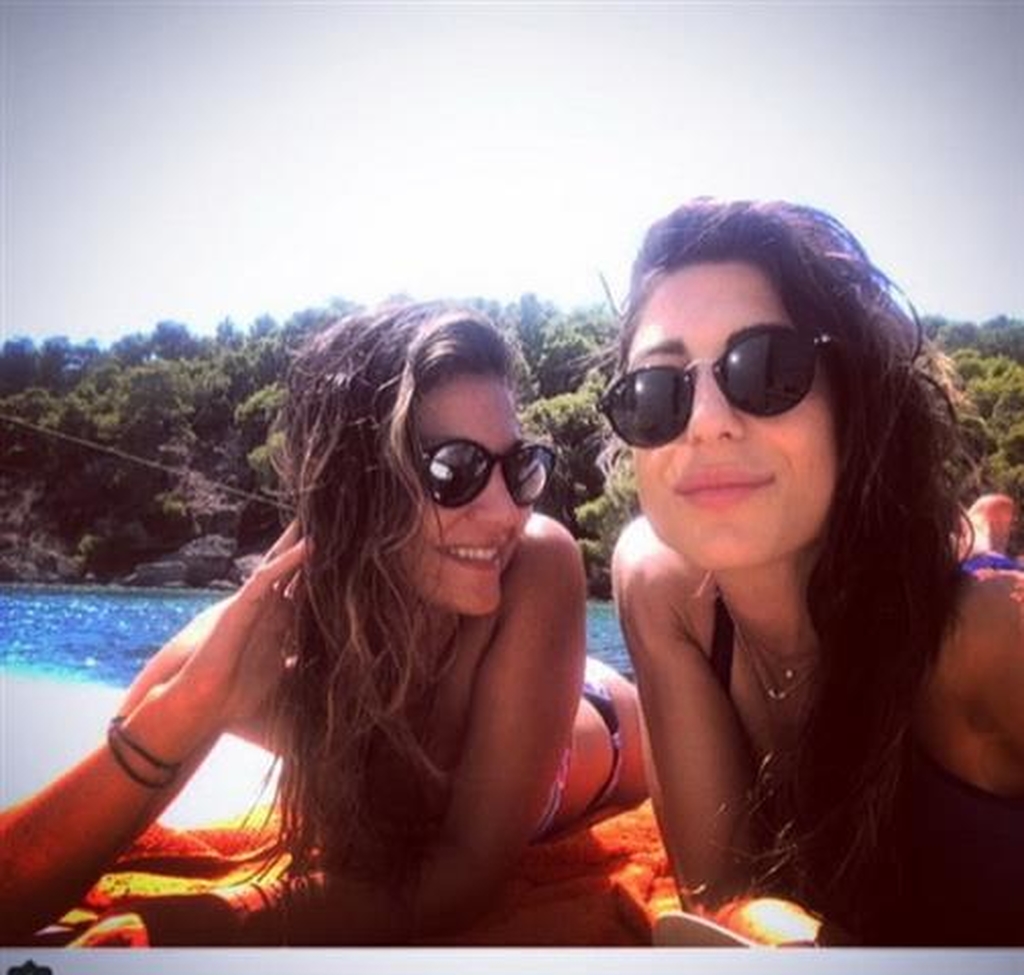 ΠΑΡΟΥΣΙΑΣΤΡΙΑ