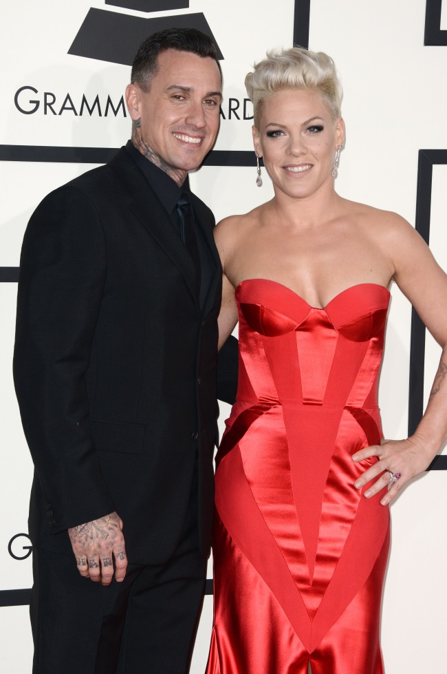 ΤΡΑΓΟΥΔΙΣΤΡΙΑ