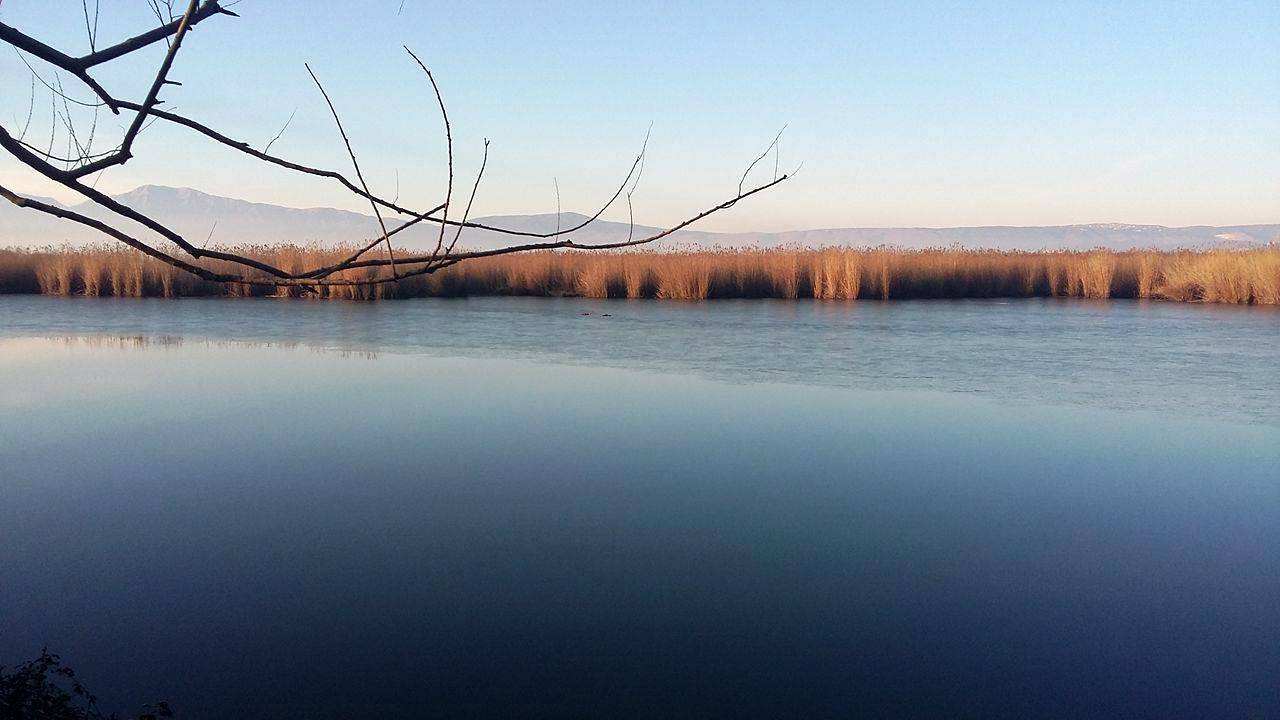 ΛΙΜΝΗ