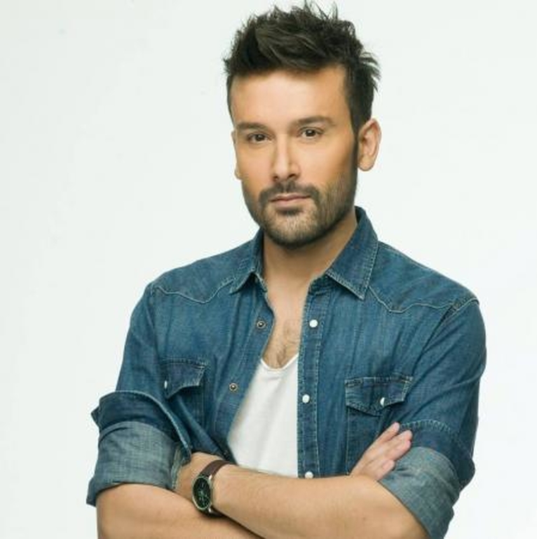 ΤΡΑΓΟΥΔΙΣΤΗΣ