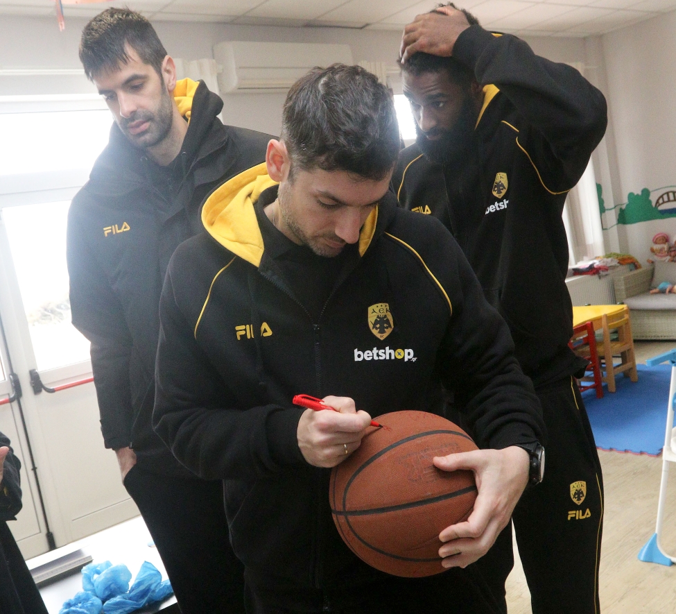 αεκ πεντελη 