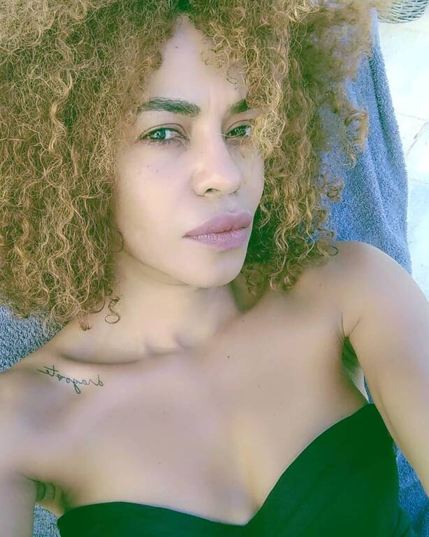 φ