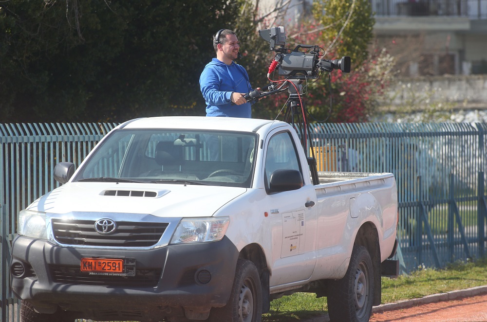 Super League 2: Κάμερα πάνω σε φορτηγάκι για τη μετάδοση του Αλμωπός – Ηρακλής