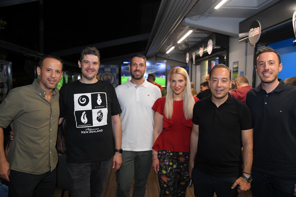 9. Πέτρος Ταμπακόπουλος, Head of Retail Experience του ΟΠΑΠ, Γιάννης Θεοδοσίου, ιδιοκτήτης καταστήματος ΟΠΑΠ στο Γαλάτσι, Γιώργος Σαμαράς, Head of Sales του ΟΠΑΠ, Αγάπη Γιαννακάκη, PR Manager του ΟΠΑΠ, Μανώλης Σταυρουλάκης, Public & Media Relations Director του ΟΠΑΠ, Κωνσταντίνος Γκανής, Area Sales Manager του ΟΠΑΠ